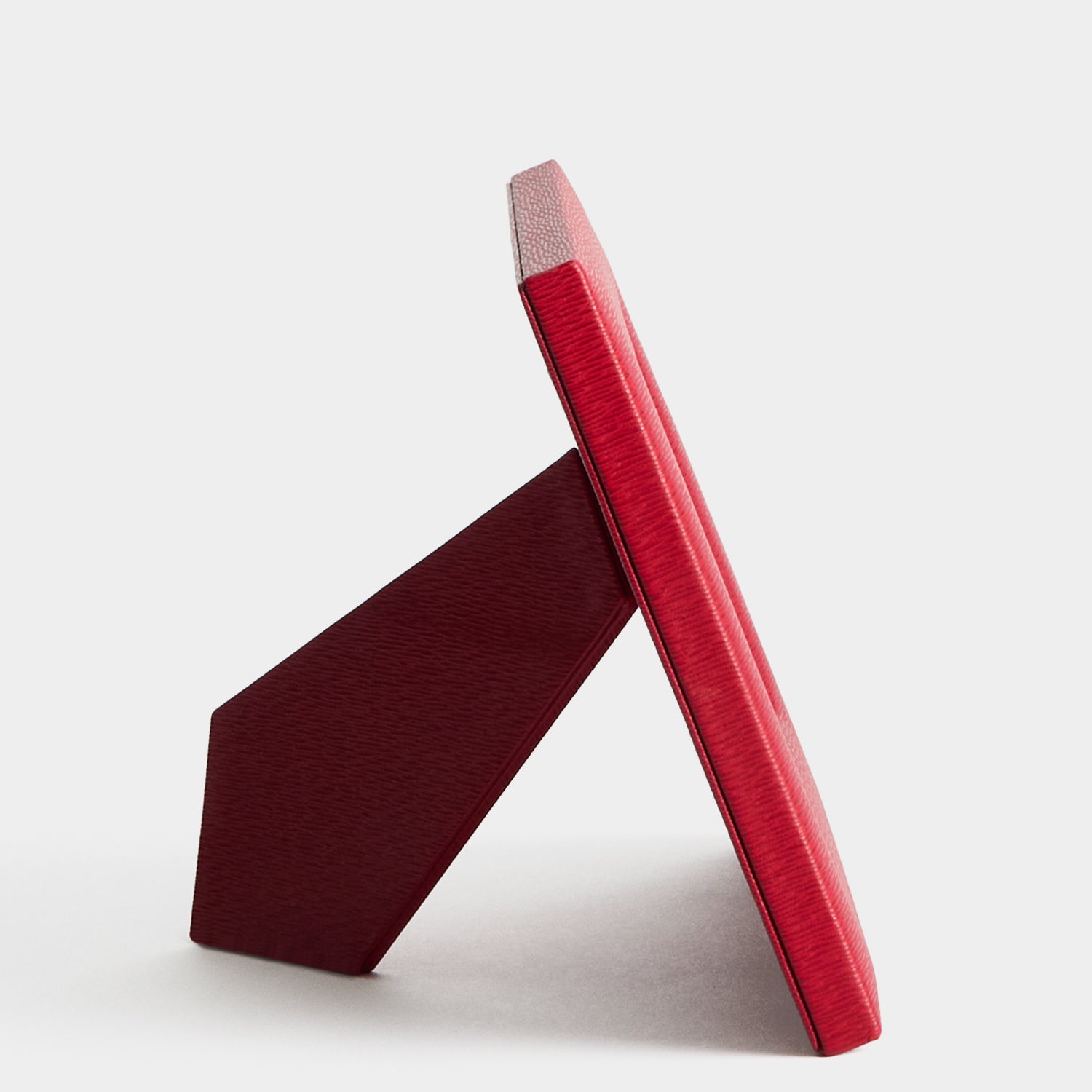 Bespoke Shaftesbury 6x4 Frame -

          
            London Grain in Red -
          

          Anya Hindmarch US
