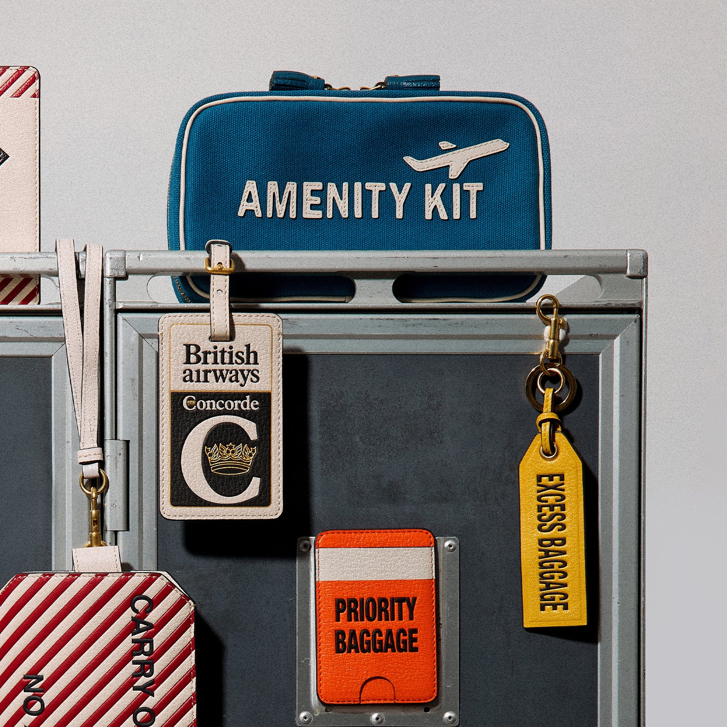 Amenity Kit Pouch