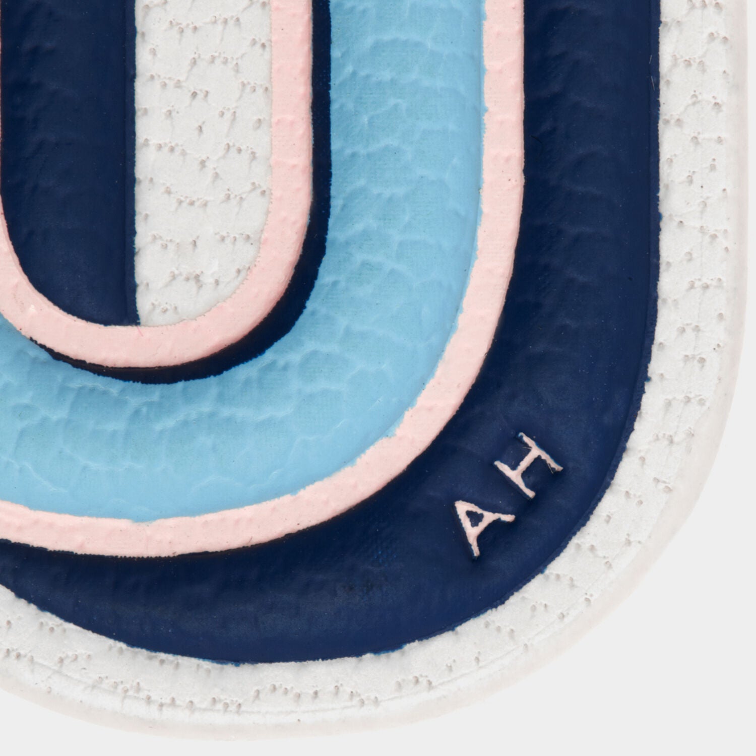 O Sticker | Anya Hindmarch US