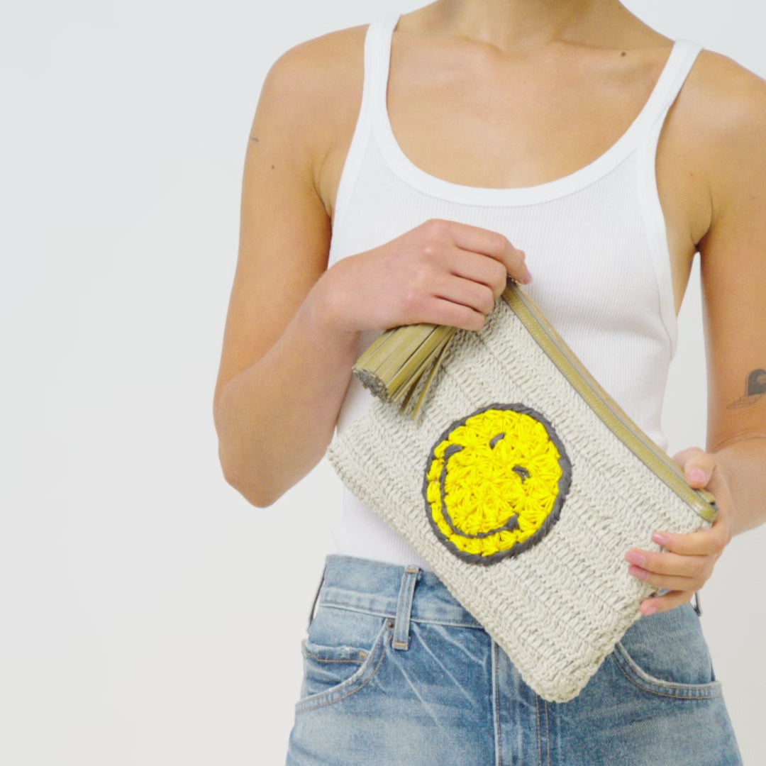 Raffia Wink Pochette -

          
            Paper Raffia/Capra Leather in Paper Beige -
          

          Anya Hindmarch US
