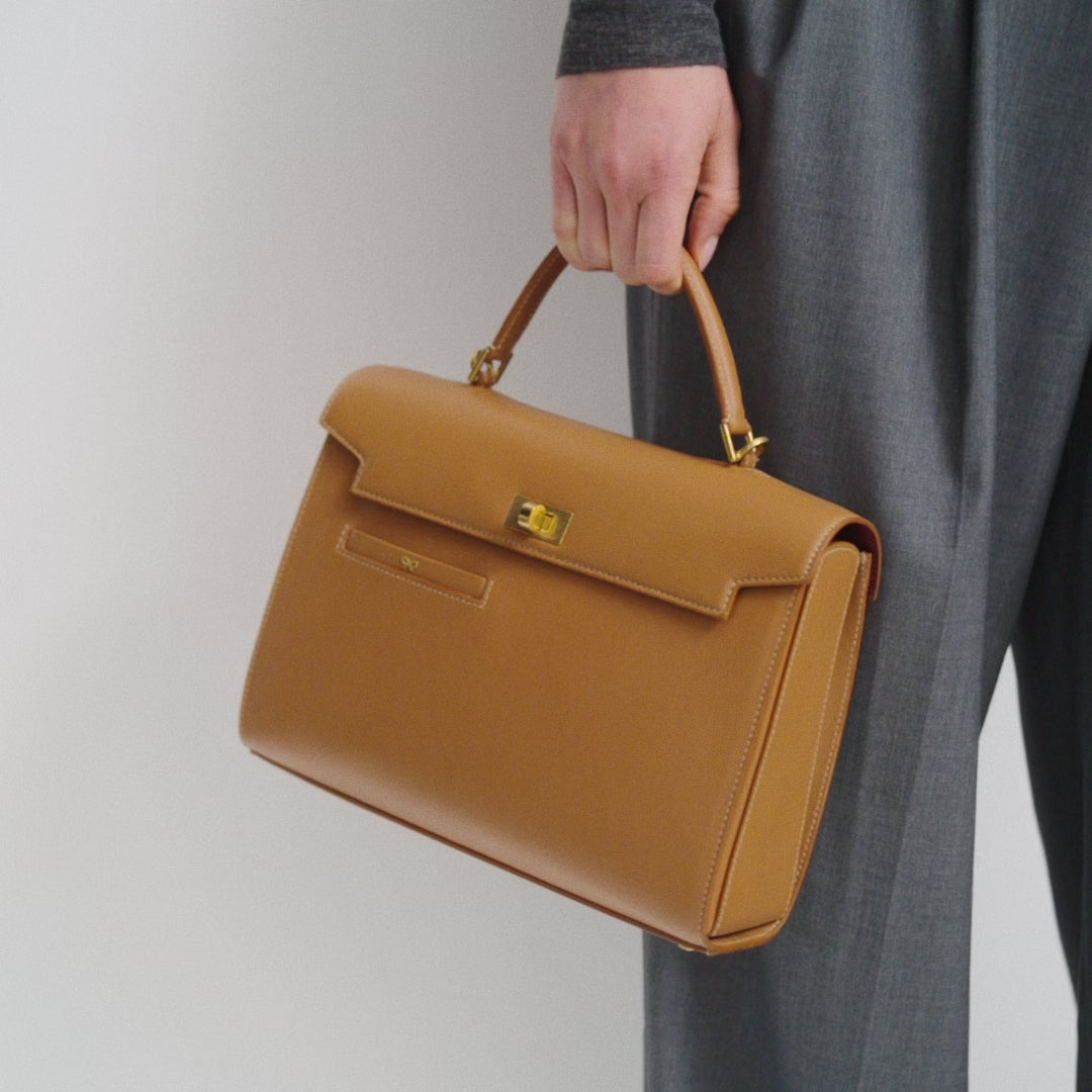 Mortimer Top Handle -

          
            Calf Leather in Pecan -
          

          Anya Hindmarch US
