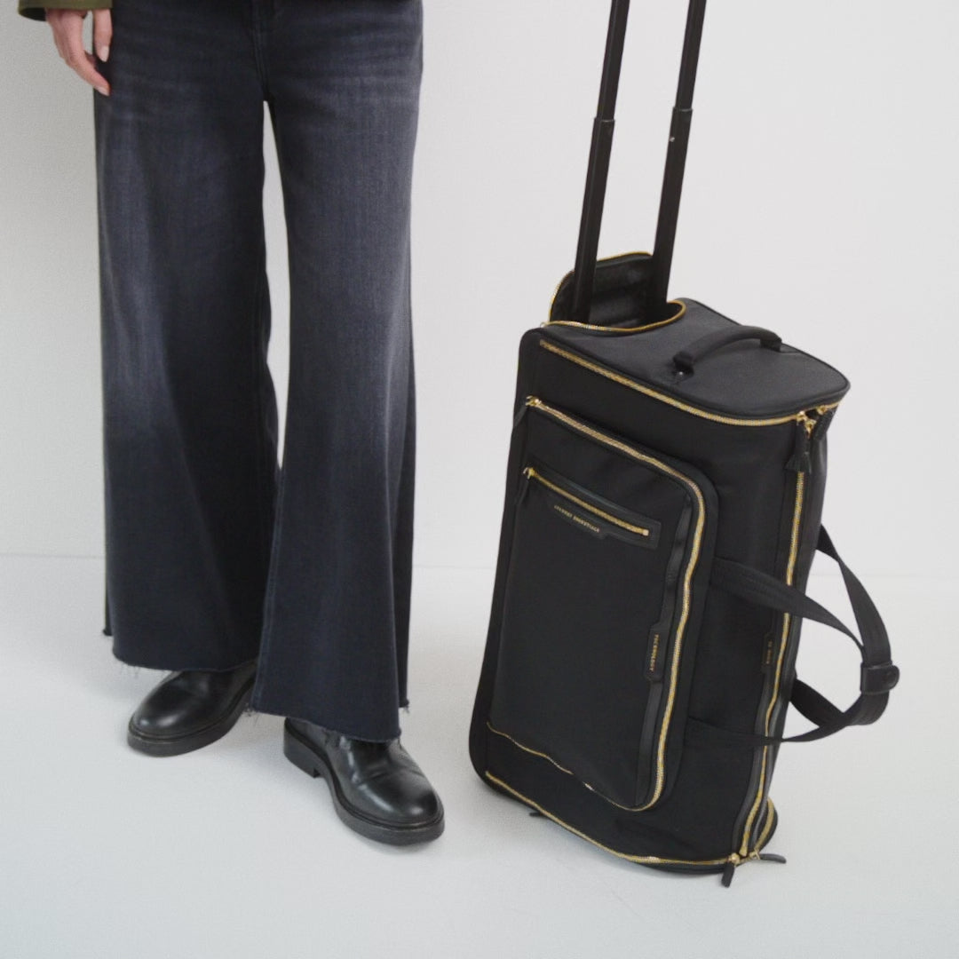 72 Hour Weekend Bag -

          
            Regenerated ECONYL® in Black -
          

          Anya Hindmarch US
