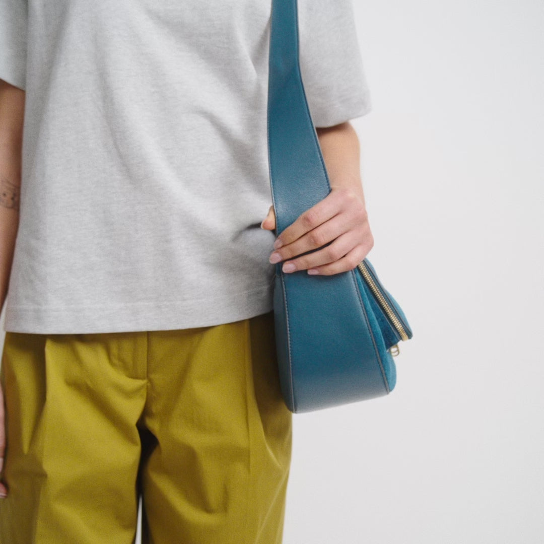 Vere Shoulder Bag -

          
            Suede Leather/Calf Leather in Dark Petrol Blue -
          

          Anya Hindmarch US
