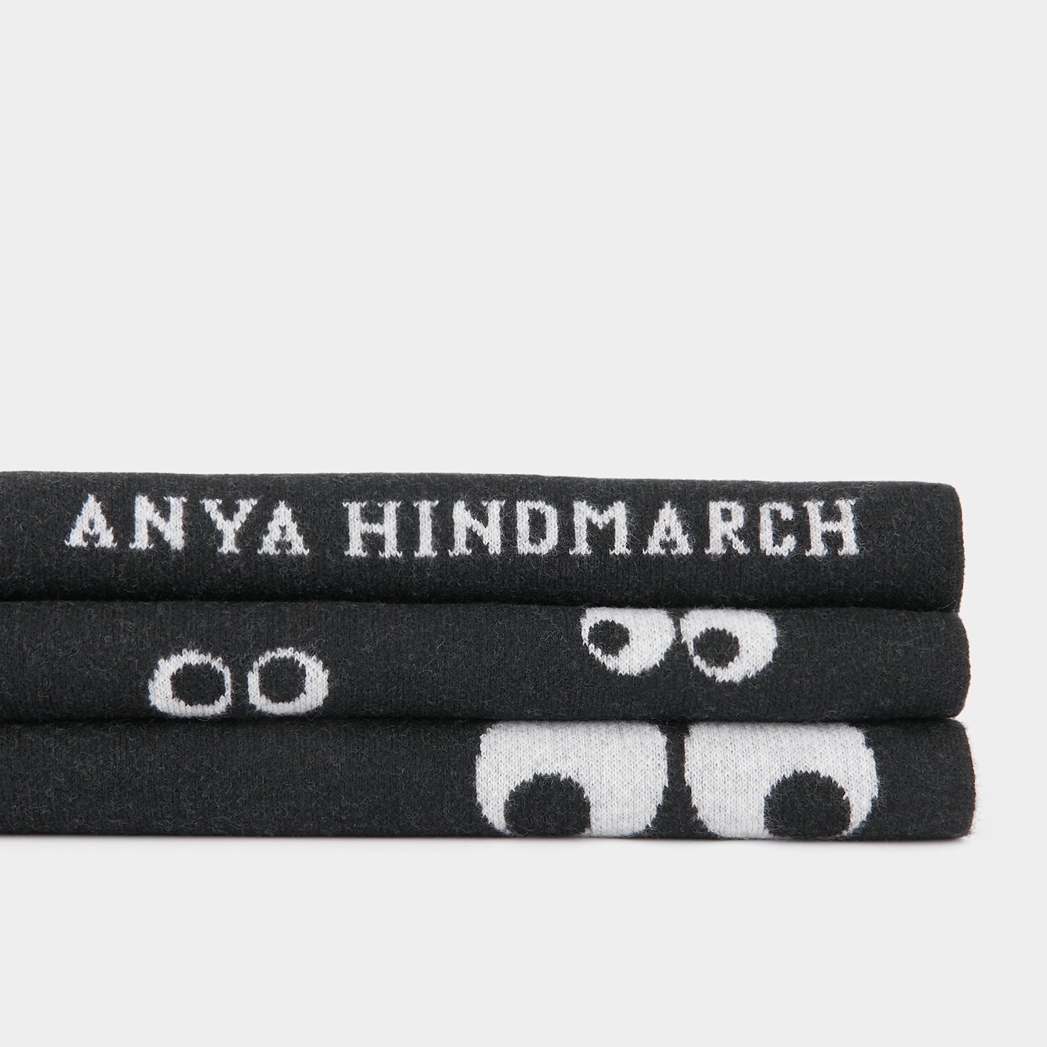 All Over Eyes Blanket -

                  
                    Lambswool in Black -
                  

                  Anya Hindmarch US
