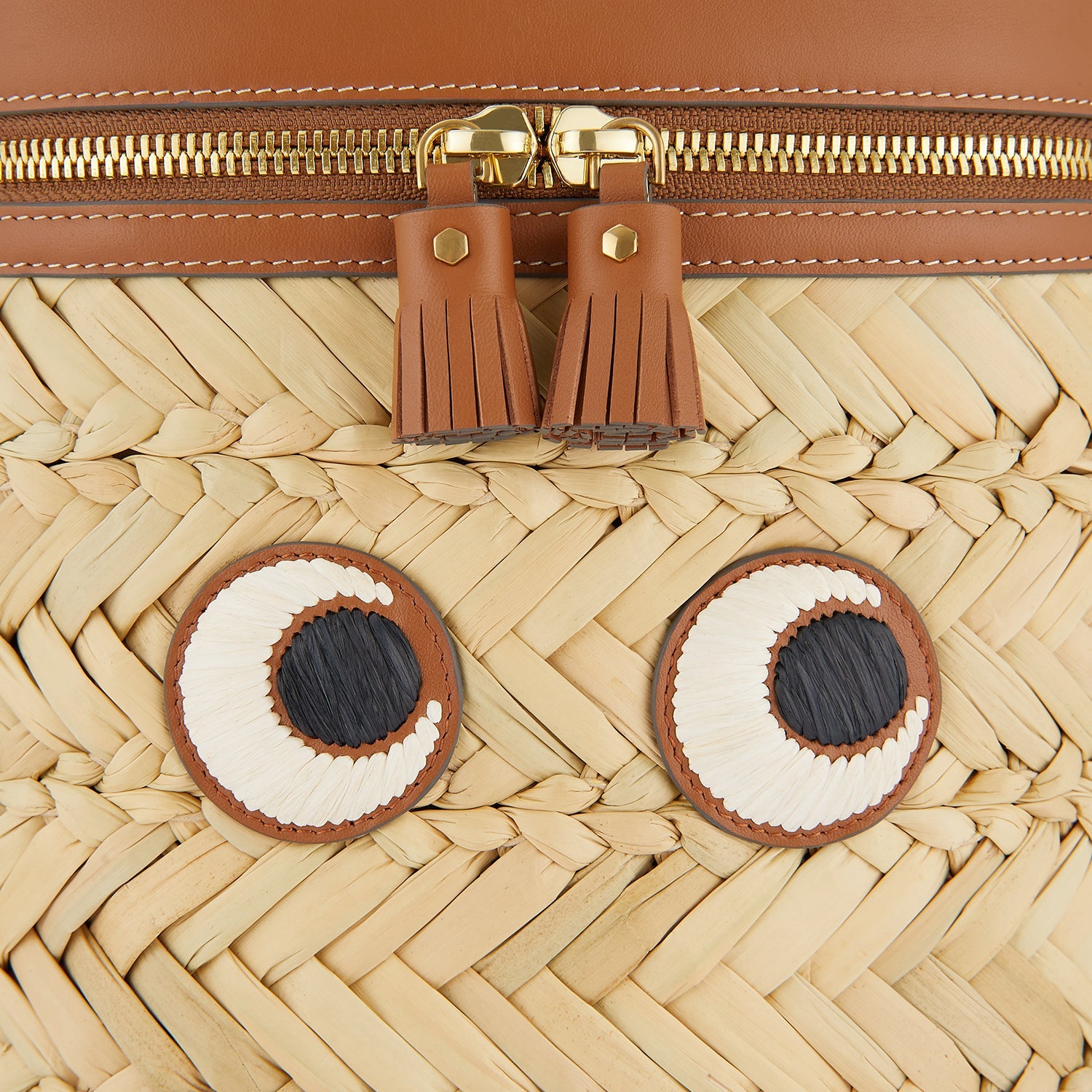 Eyes Flask Holder -

                  
                    Seagrass in Natural -
                  

                  Anya Hindmarch US
