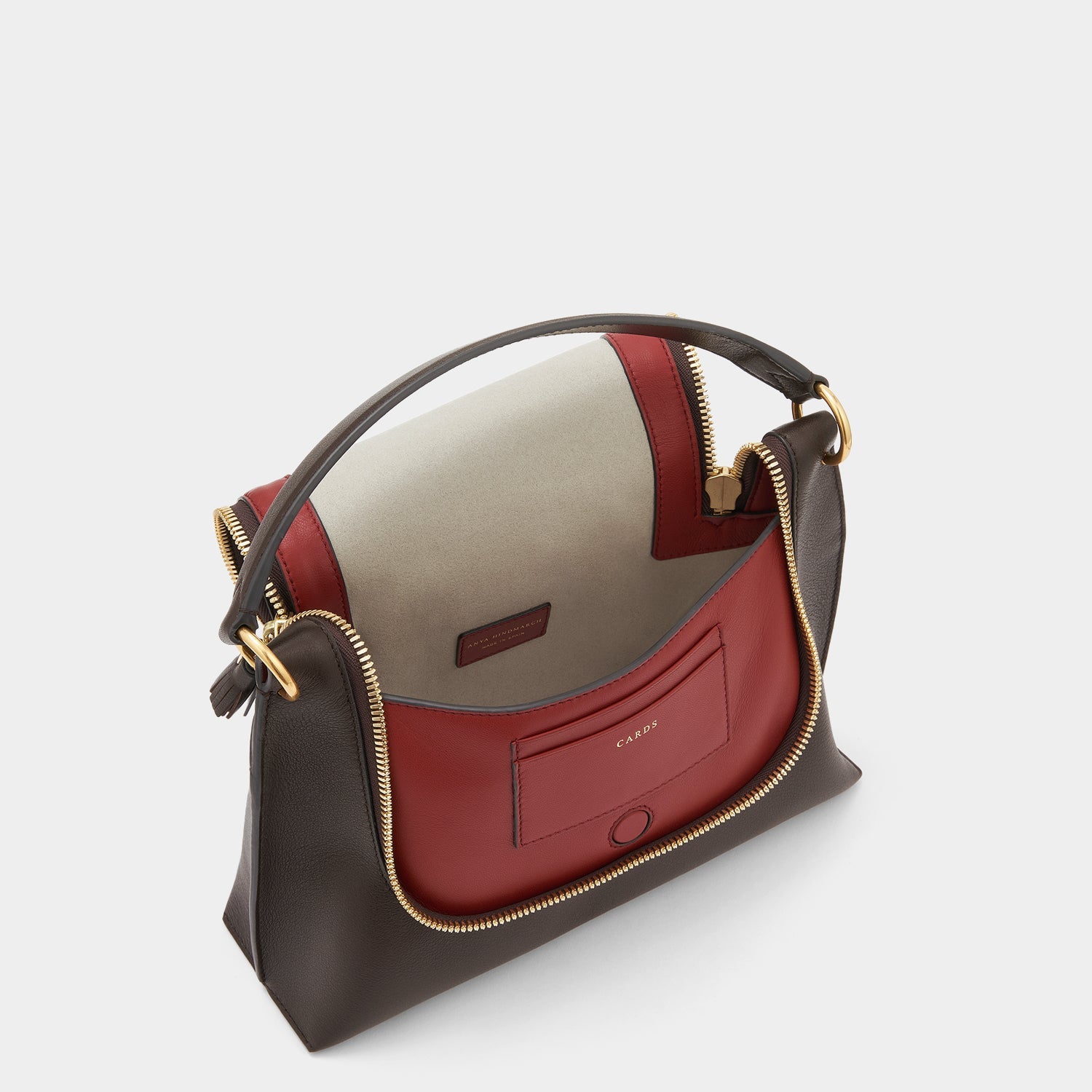 Vere Slouchy Cross-body -

                  
                    Flat Leather in Coffee -
                  

                  Anya Hindmarch US
